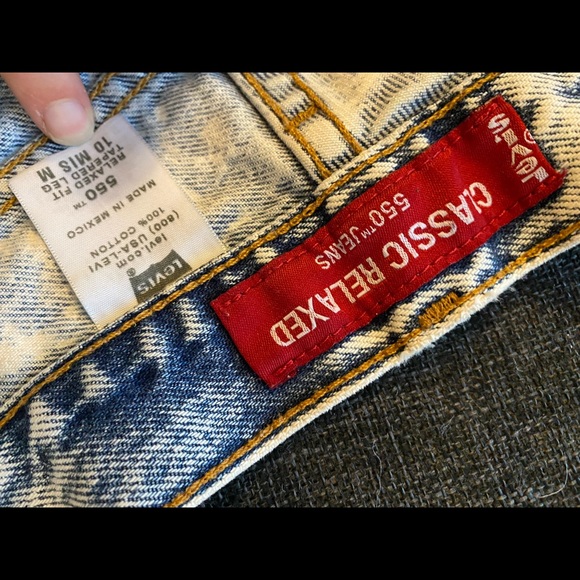 SOLD Levi jean shorts, both size 4, vintage style, no damage - Picture 6 of 7